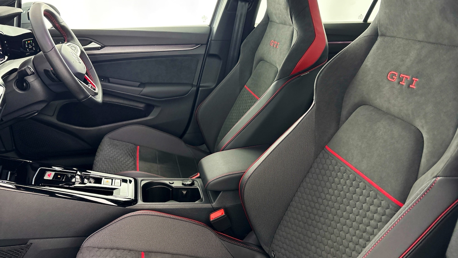 Used Volkswagen Golf 2025 for sale - 77931846: Photo 36