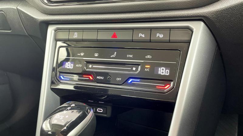 Used Volkswagen T-Roc for sale - 76819129: Photo 16