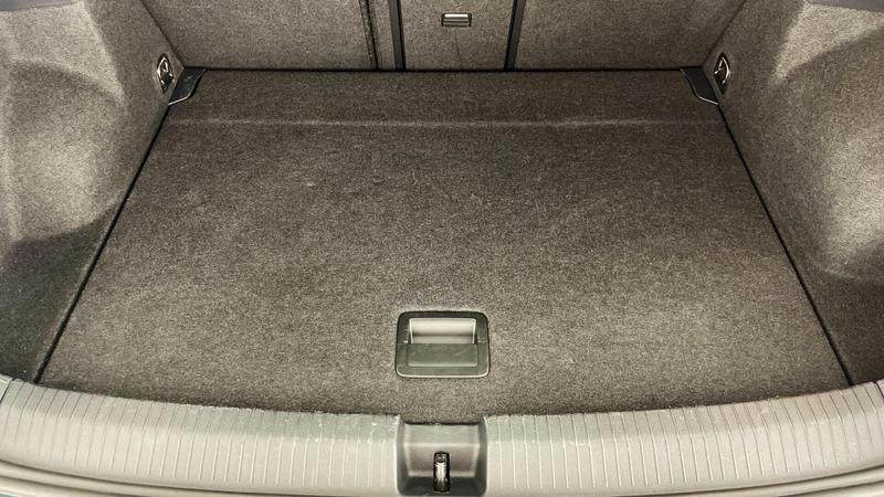 Used Volkswagen T-Roc for sale - 76819129: Photo 27