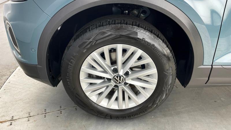 Used Volkswagen T-Roc for sale - 76819129: Photo 31