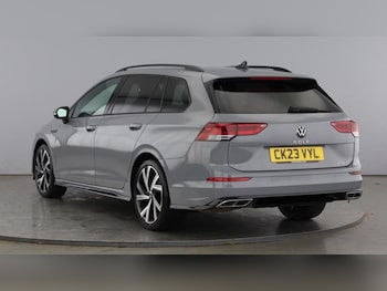 Used Volkswagen Golf 2023 for sale - 76588333: Photo