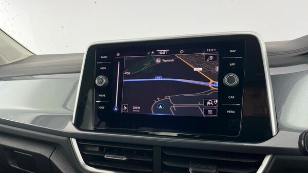 Used Volkswagen T-Roc 2023 for sale - 75638868: Photo 15