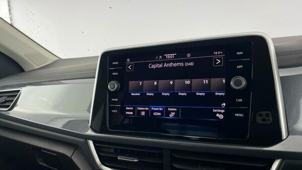 Used Volkswagen T-Roc 2023 for sale - 75638868: Photo 16