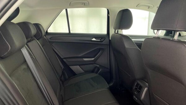 Used Volkswagen T-Roc 2023 for sale - 75638868: Photo 28