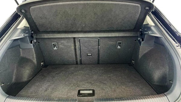 Used Volkswagen T-Roc 2023 for sale - 75638868: Photo 29