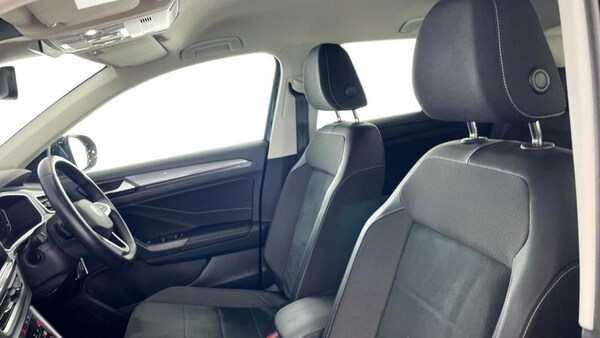 Used Volkswagen T-Roc 2023 for sale - 75638868: Photo 34