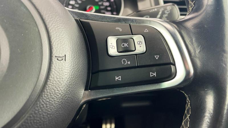 Used Volkswagen Golf 2016 for sale - 76692987: Photo 23