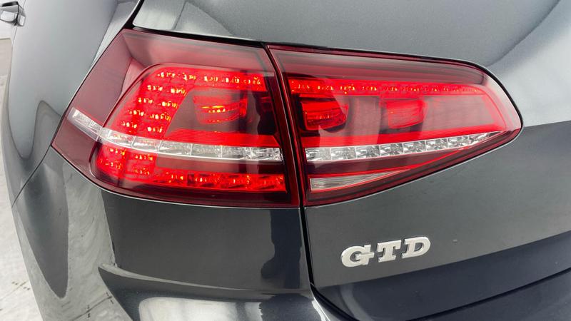Used Volkswagen Golf 2016 for sale - 76692987: Photo 32