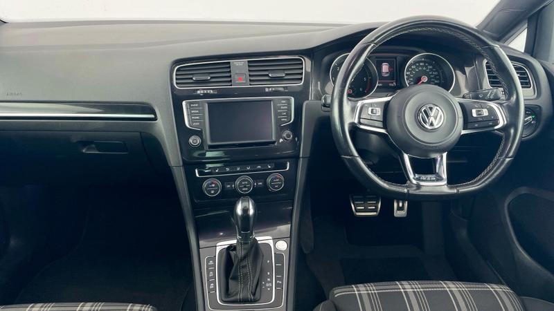 Used Volkswagen Golf 2016 for sale - 76692987: Photo 8