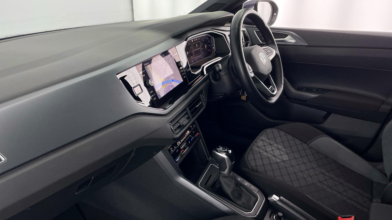 Used Volkswagen Taigo 2022 for sale - 77515553: Photo 2