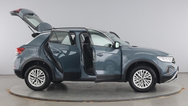 Used Volkswagen T-Roc 2022 for sale - 75638886: Photo 10