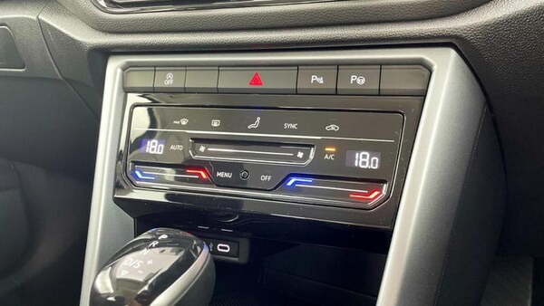 Used Volkswagen T-Roc 2022 for sale - 75638886: Photo 16