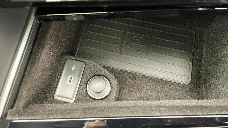 Used Volkswagen Touareg 2023 for sale - 75638943: Photo 13