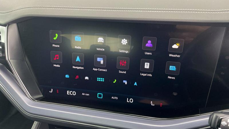 Used Volkswagen Touareg 2023 for sale - 75638943: Photo 18