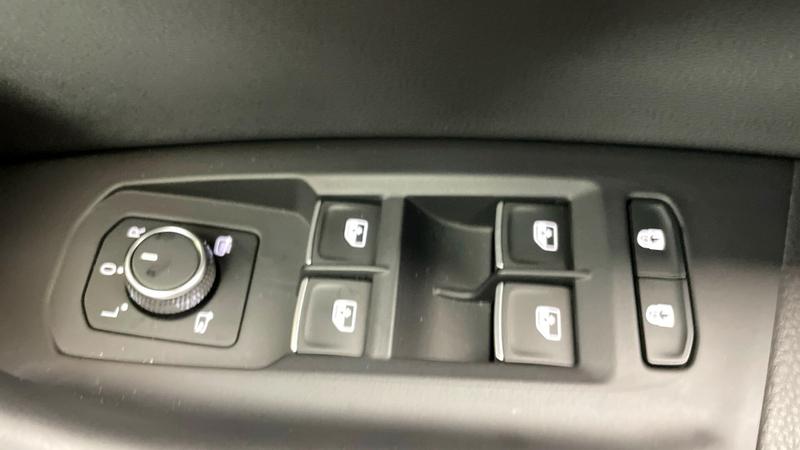 Used Volkswagen Touareg 2023 for sale - 75638943: Photo 19