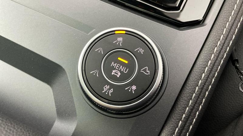 Used Volkswagen Touareg 2023 for sale - 75638943: Photo 21