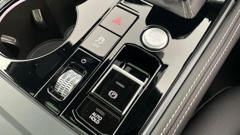 Used Volkswagen Touareg 2023 for sale - 75638943: Photo 25