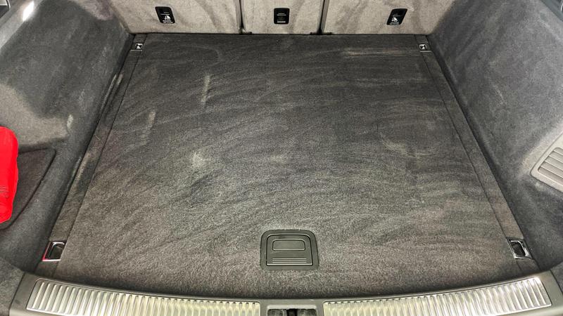 Used Volkswagen Touareg 2023 for sale - 75638943: Photo 35