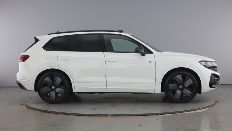 Used Volkswagen Touareg 2023 for sale - 75638943: Photo 4