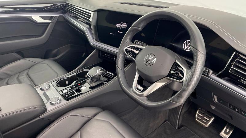 Used Volkswagen Touareg 2023 for sale - 75638943: Photo 6