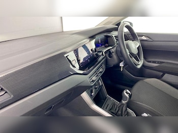 Used Volkswagen Polo 2024 for sale - 76949154: Photo