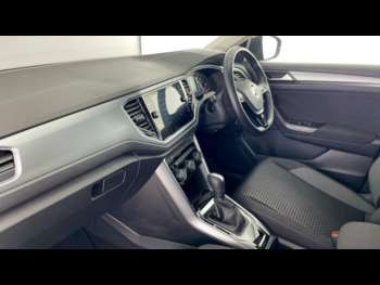 Used Volkswagen T-Roc 2021 for sale - 74729704: Photo