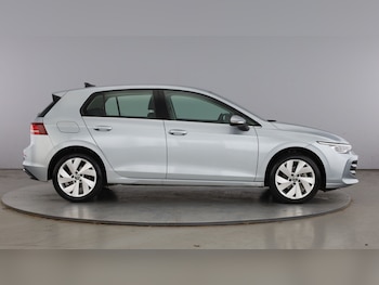 Used Volkswagen Golf 2025 for sale - 79042615: Photo
