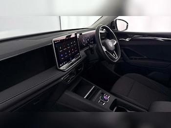 Used Volkswagen Tiguan 2025 for sale - 77602920: Photo