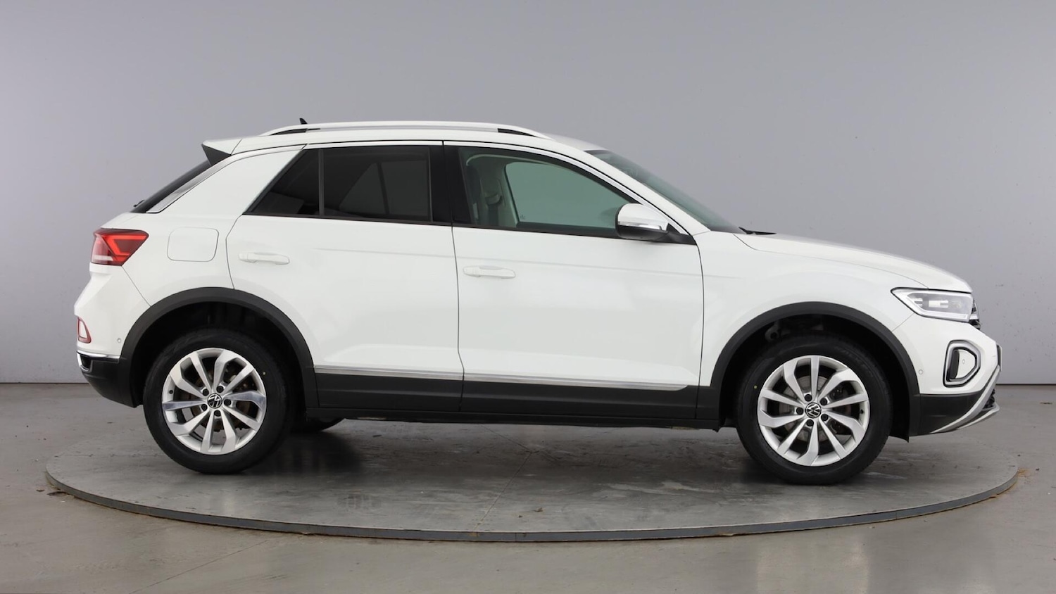 Used Volkswagen T-Roc 2022 for sale - 77505045: Photo 4
