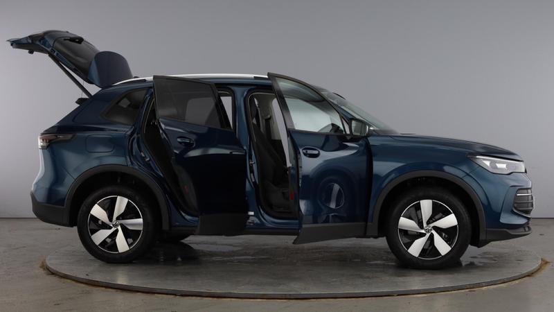 Used Volkswagen Tiguan 2025 for sale - 75517607: Photo 10