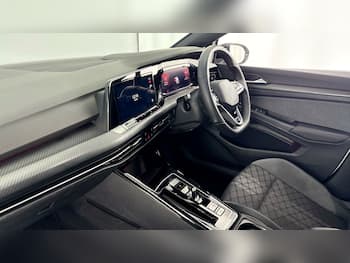 Used Volkswagen Golf 2024 for sale - 79629028: Photo