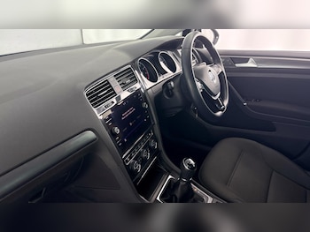 Used Volkswagen Golf 2020 for sale - 77515848: Photo