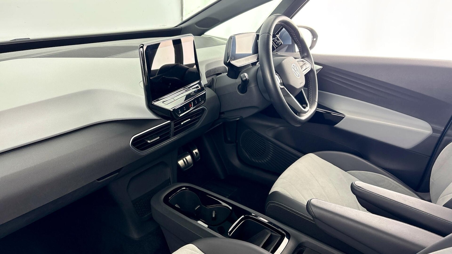 Used Volkswagen ID.3 2023 for sale - 78055361: Photo 2