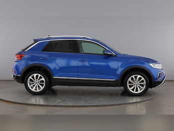 Used Volkswagen T-Roc 2025 for sale - 78565707: Photo