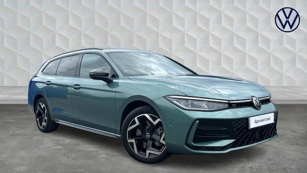 Used Volkswagen Passat 2025 for sale - 74537675: Photo 1
