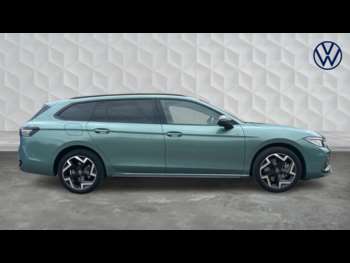 Used Volkswagen Passat 2025 for sale - 74537675: Photo