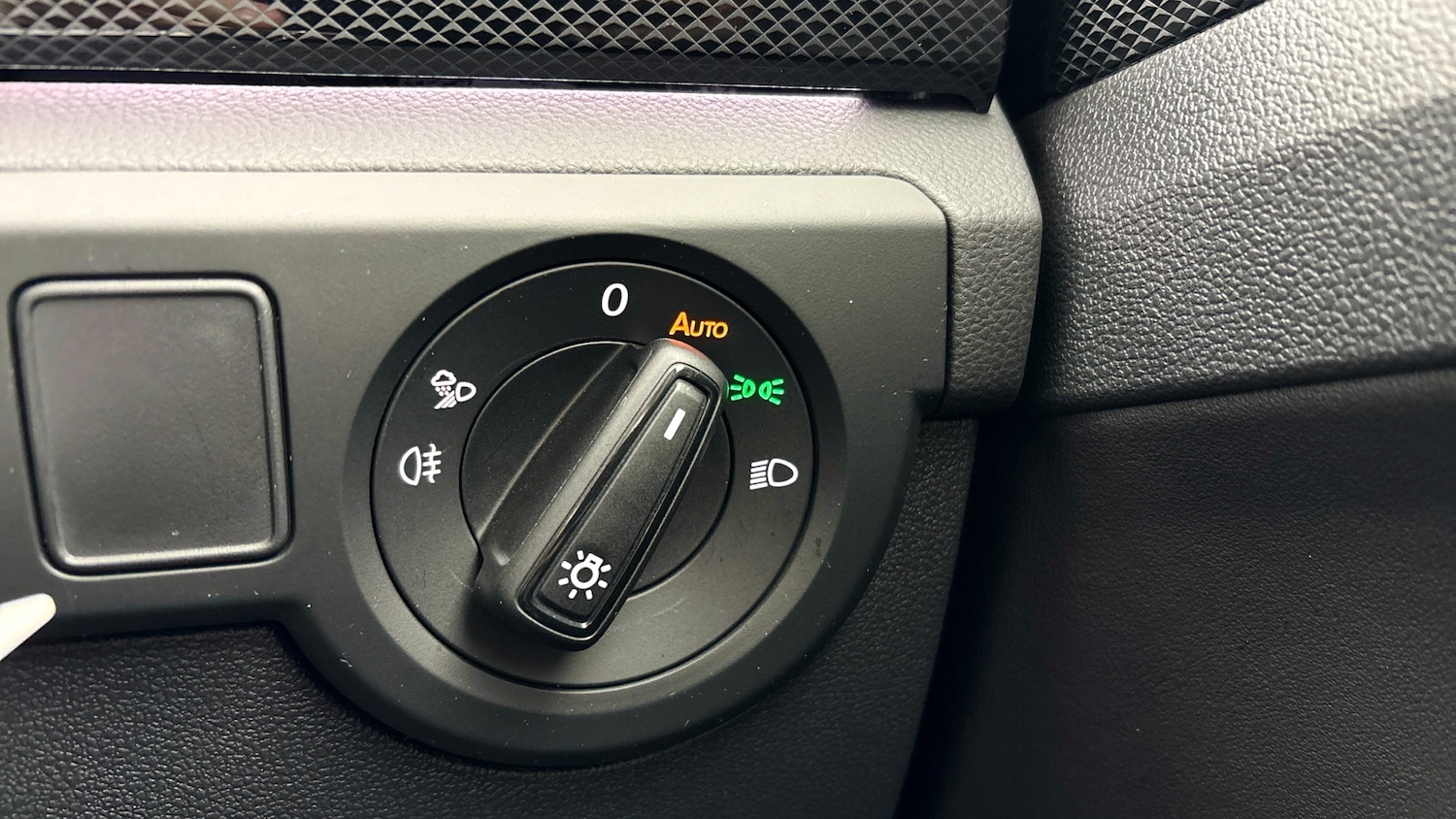 Used Volkswagen T-Cross 2025 for sale - 77602878: Photo 16