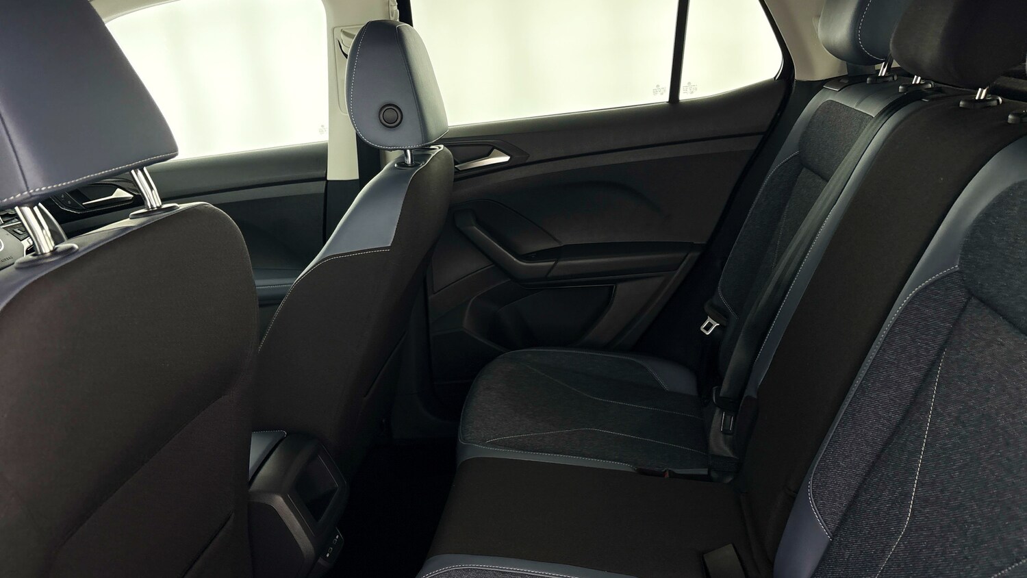 Used Volkswagen T-Cross 2025 for sale - 77602878: Photo 32