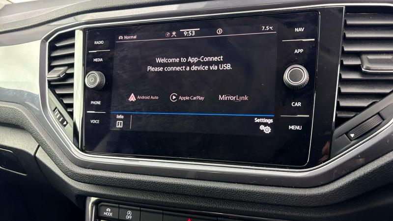 Used Volkswagen T-Roc 2021 for sale - 77198844: Photo 16