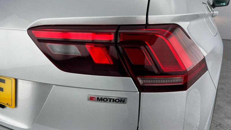Used Volkswagen Tiguan 2019 for sale - 76664852: Photo 30