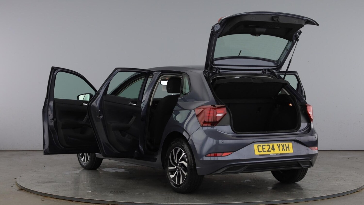 Used Volkswagen Polo 2024 for sale - 77872311: Photo 11