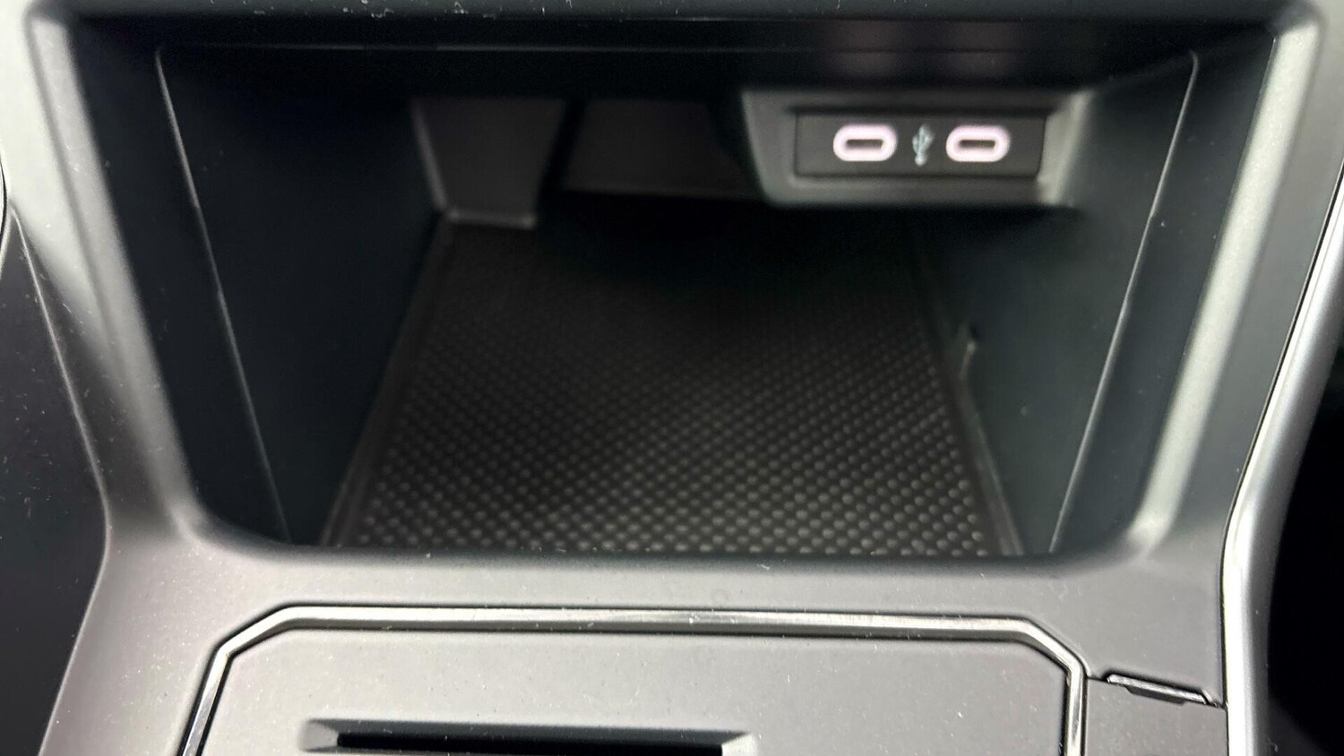 Used Volkswagen Polo 2024 for sale - 77872311: Photo 12