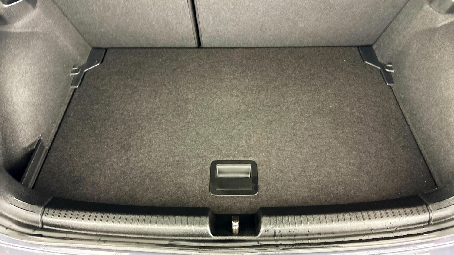 Used Volkswagen Polo 2024 for sale - 77872311: Photo 27