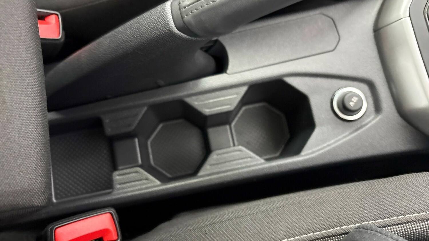 Used Volkswagen Polo 2024 for sale - 77872311: Photo 7