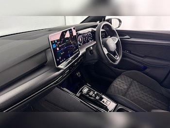 Used Volkswagen Golf 2025 for sale - 79067982: Photo