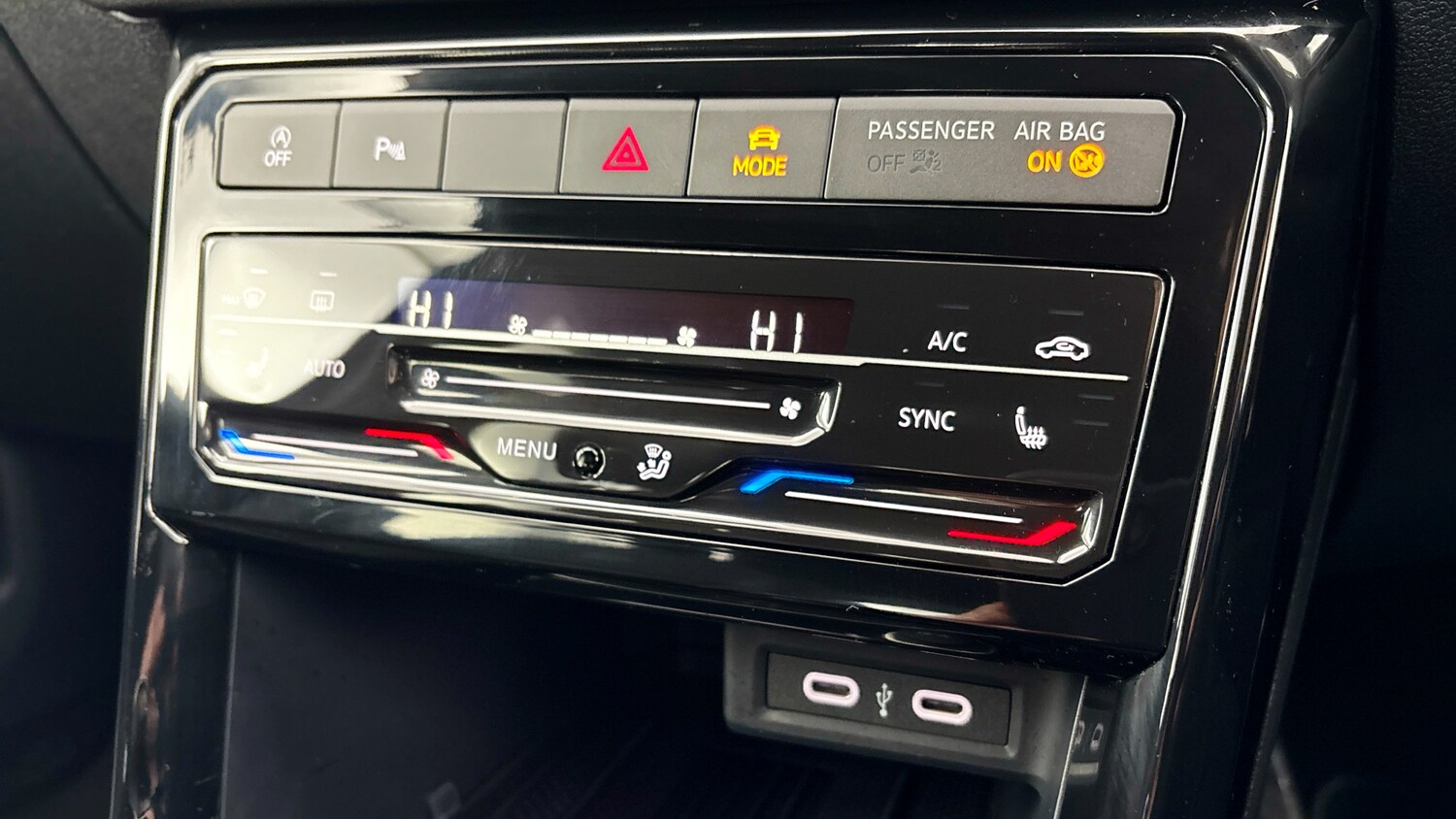 Used Volkswagen T-Cross 2025 for sale - 77906760: Photo 24