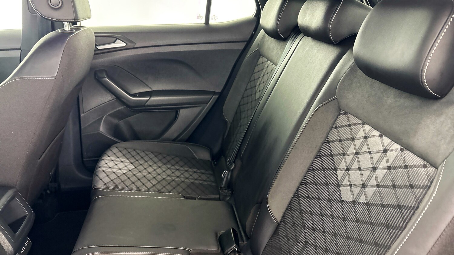 Used Volkswagen T-Cross 2025 for sale - 77906760: Photo 33