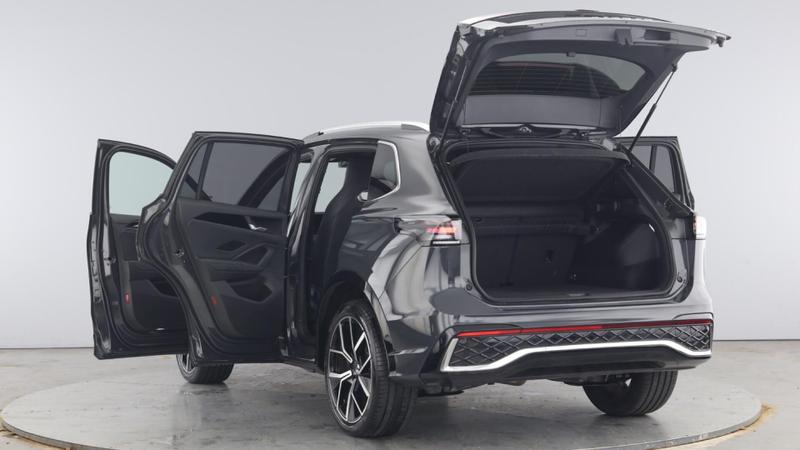 Used Volkswagen Tiguan 2025 for sale - 76146614: Photo 12