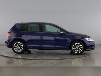 Used Volkswagen Golf 2019 for sale - 76452752: Photo