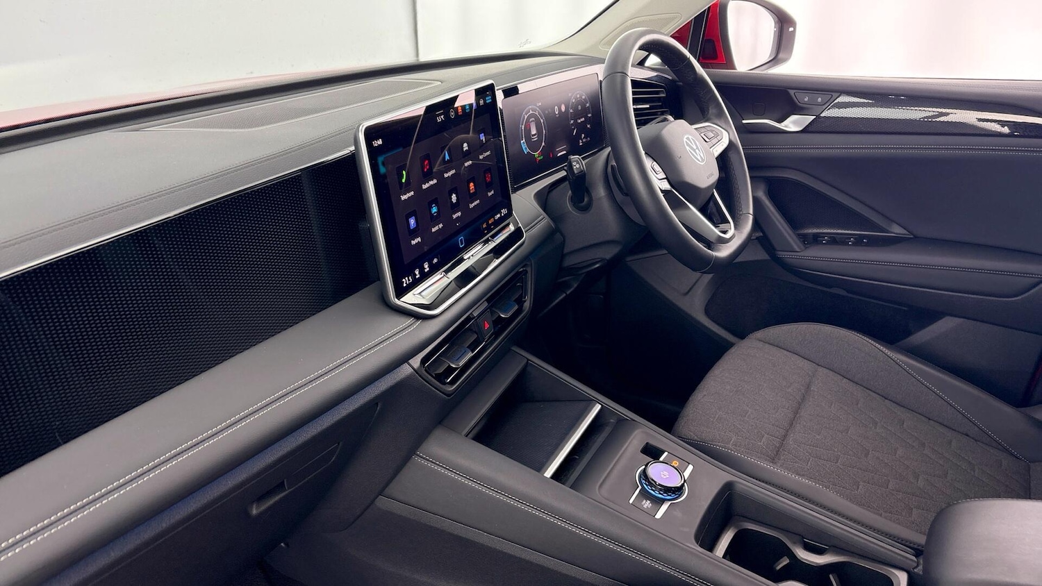 Used Volkswagen Tiguan 2025 for sale - 77515546: Photo 2